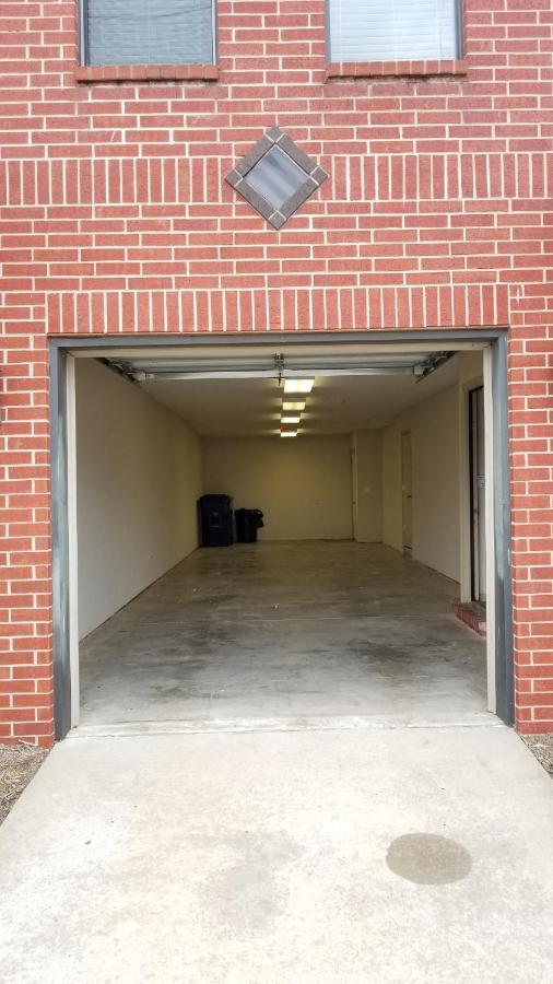 Old Fort Loft King & Queen Suites Nearest Accomodation To Marshals Museum Power Your Ev For Free! فورت سميث المظهر الخارجي الصورة