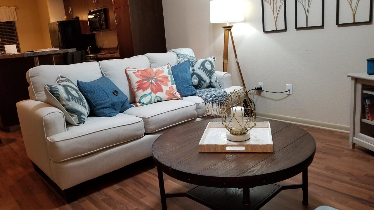 Old Fort Loft King & Queen Suites Nearest Accomodation To Marshals Museum Power Your Ev For Free! فورت سميث المظهر الخارجي الصورة