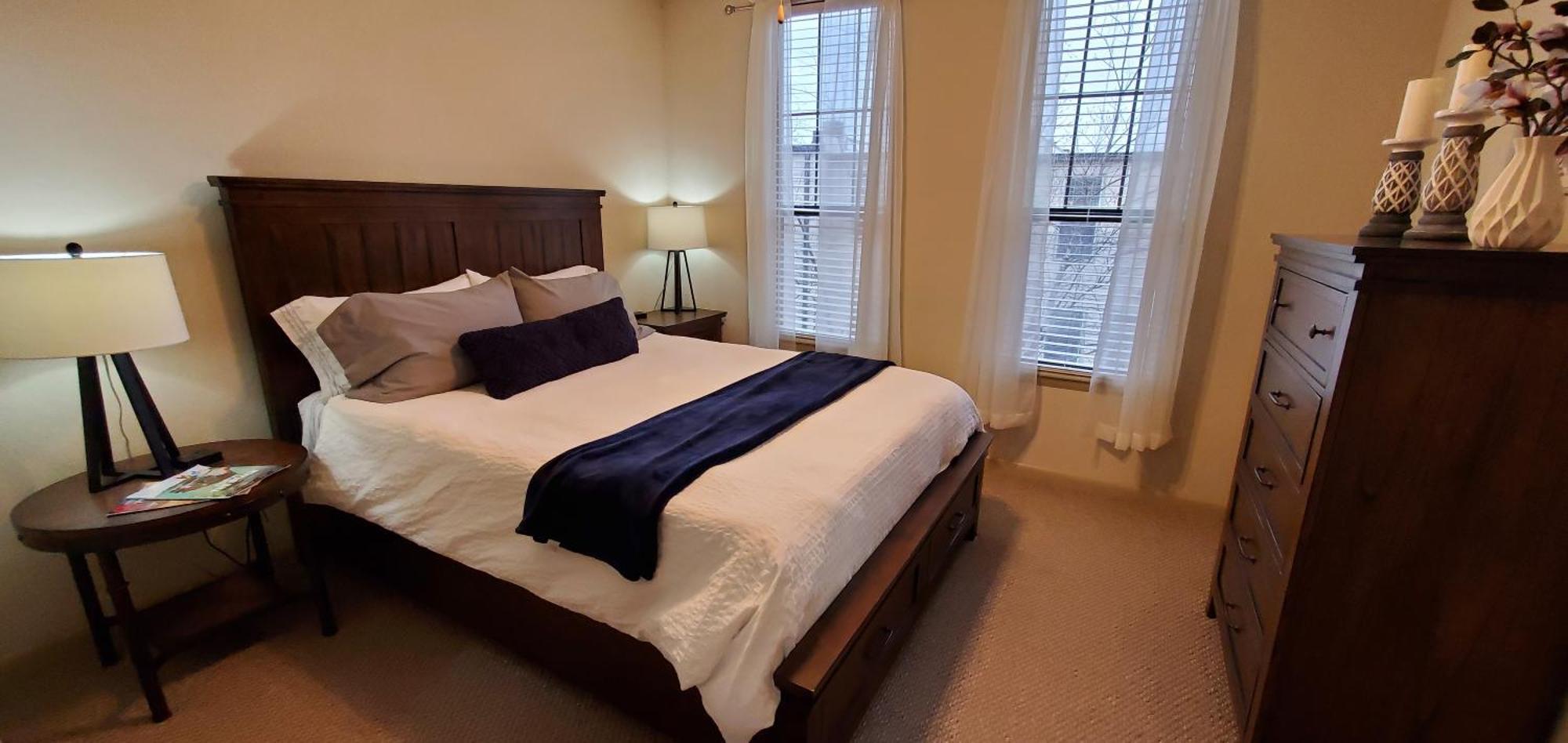 Old Fort Loft King & Queen Suites Nearest Accomodation To Marshals Museum Power Your Ev For Free! فورت سميث المظهر الخارجي الصورة